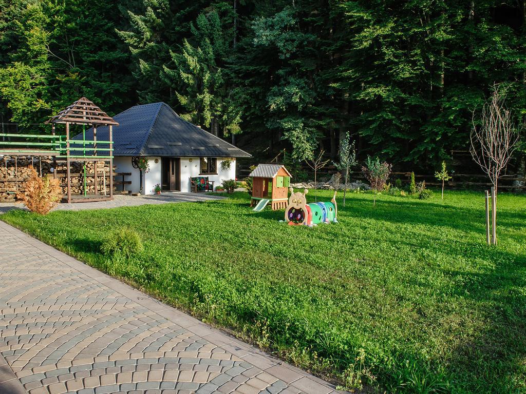 מלון גורה הומורולווי La Conac In Bucovina מראה חיצוני תמונה