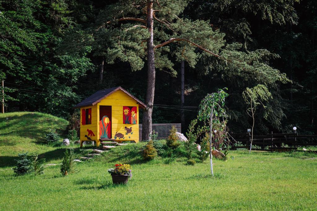 מלון גורה הומורולווי La Conac In Bucovina מראה חיצוני תמונה