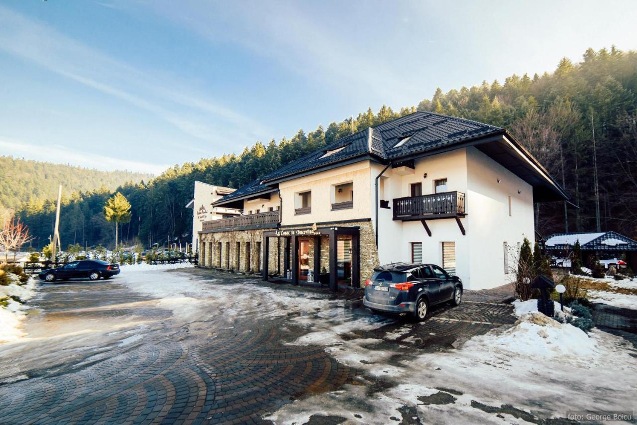 מלון גורה הומורולווי La Conac In Bucovina מראה חיצוני תמונה