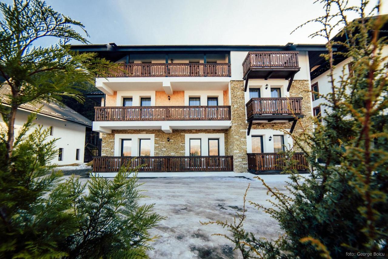 מלון גורה הומורולווי La Conac In Bucovina מראה חיצוני תמונה