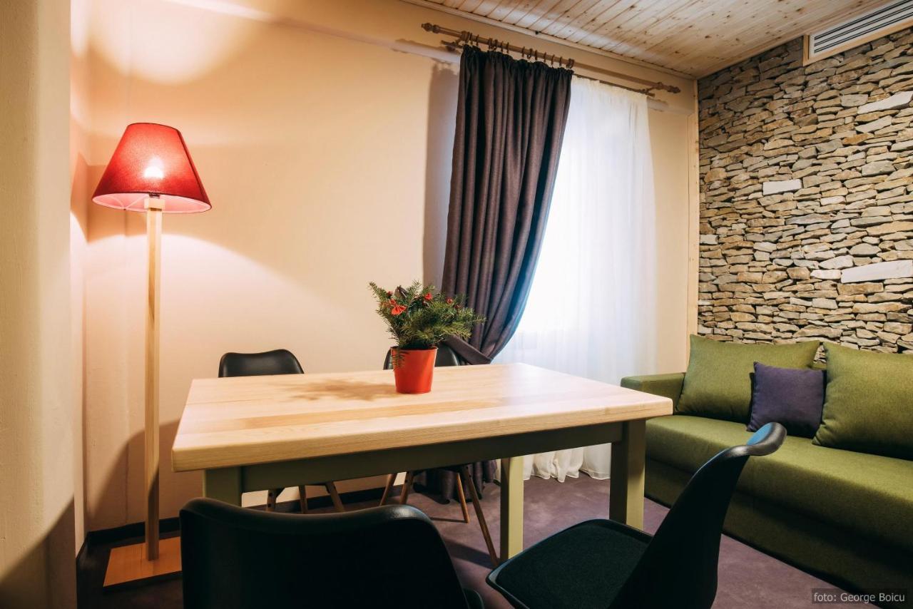 מלון גורה הומורולווי La Conac In Bucovina מראה חיצוני תמונה